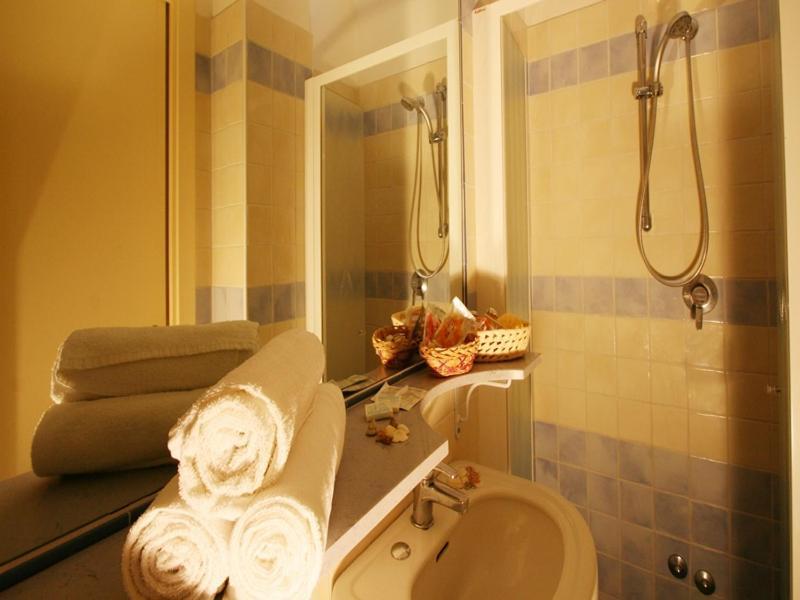 Hotel London Cattolica Dış mekan fotoğraf