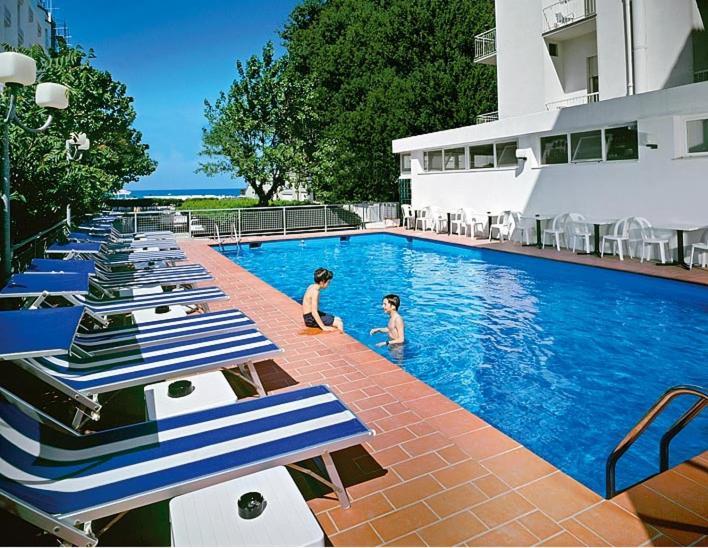 Hotel London Cattolica Dış mekan fotoğraf