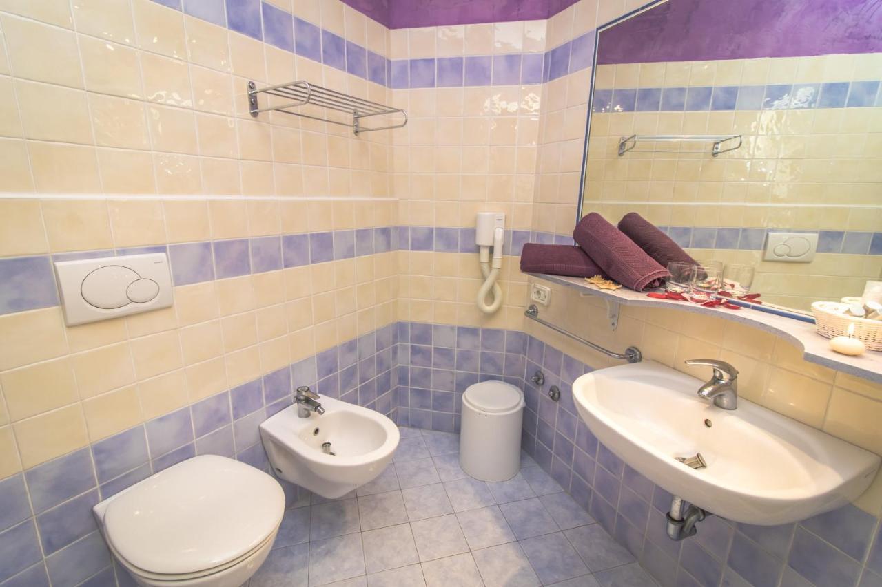 Hotel London Cattolica Dış mekan fotoğraf