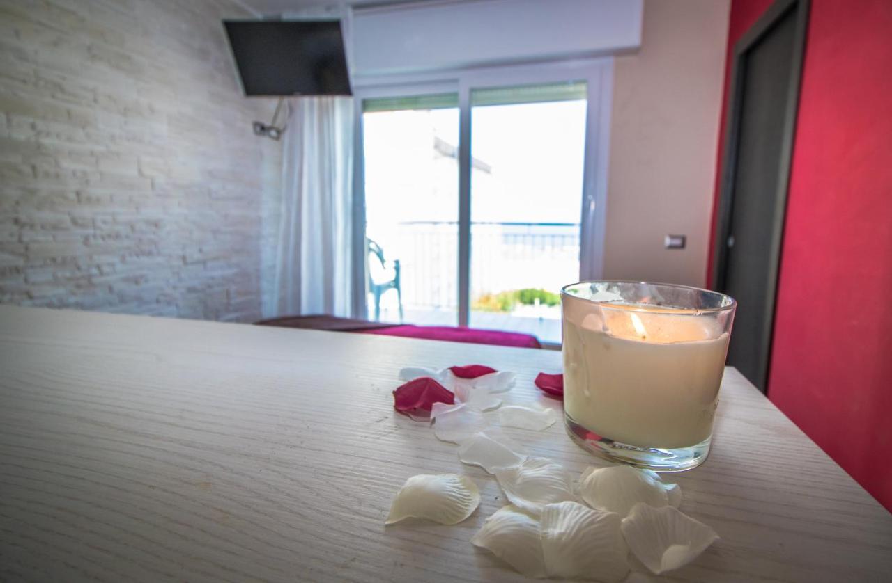 Hotel London Cattolica Dış mekan fotoğraf