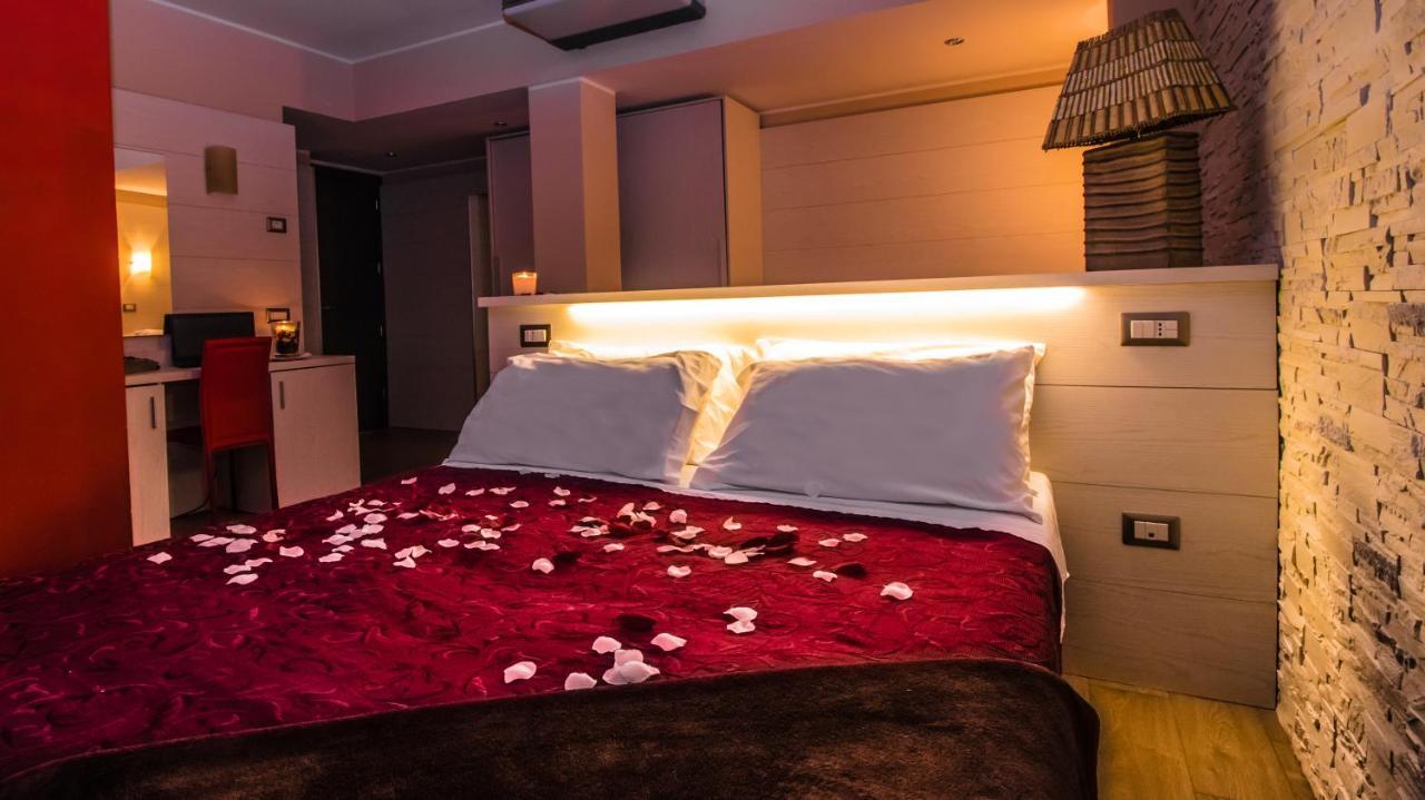 Hotel London Cattolica Dış mekan fotoğraf