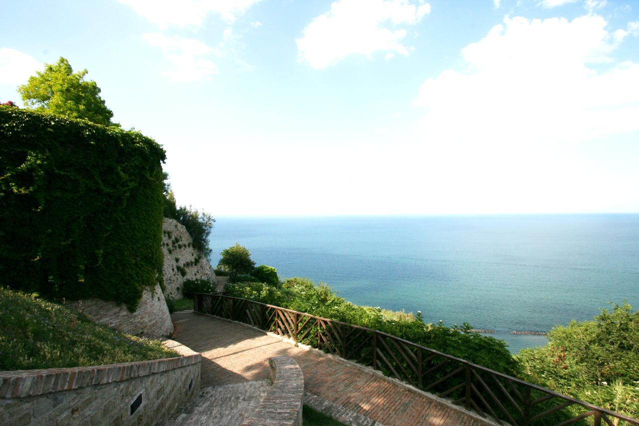 Hotel London Cattolica Dış mekan fotoğraf